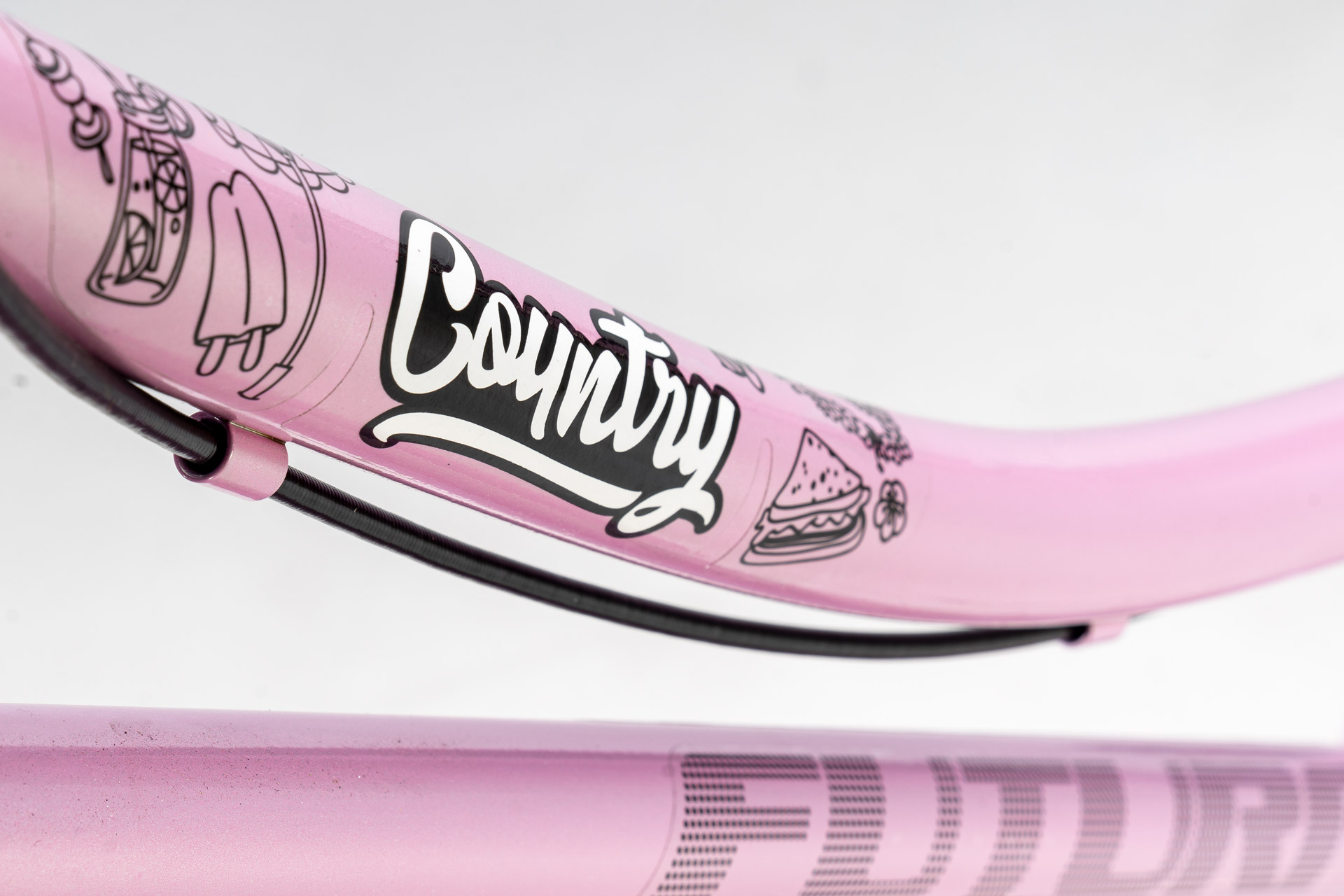 Bicicletas Urbana FUTURA Mod. ¨Country¨ Cod.3577 Rod.26¨ RosaPalo - Imagen 8